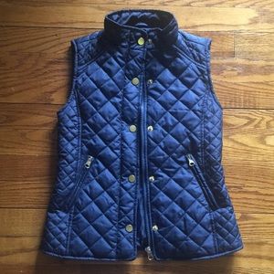 Girls size 8 vest navy with gold accents